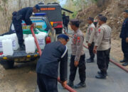Gunakan Water Cannon Satuan Brimob Polda Jatim Kirim Air Bersih Untuk Warga Ponorogo