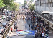 Kirab Kota TNI AL Hiasi Jalan Protokol di Surabaya 