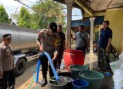 Kapolres Nganjuk Berangkatkan Bansos Air Bersih dalam Rangkaian Kegiatan HUT Humas Polri Ke- 72 Tahun 2023