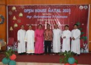 Rajut Kerukunan Umat Beragama, Danrem Wijayakusuma Hadiri Open House Keuskupan Purwokerto