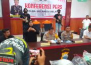 Kabidhumas Polda Sulsel Gelar Konferensi Pers Penangkapan Pembobol ATM Bermodus Stiker Call Center Palsu