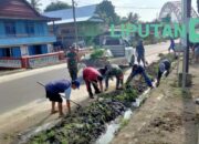 Aksi Karya Bhakti dan Gotong Royong , Koramil 1423-04/Liliraja Gelar Pembersihan Pasar