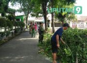 Ciptakan Solo Berseri Babinsa Jayengan Pelopori Bersih Bersih Di Seputaran Kelurahan