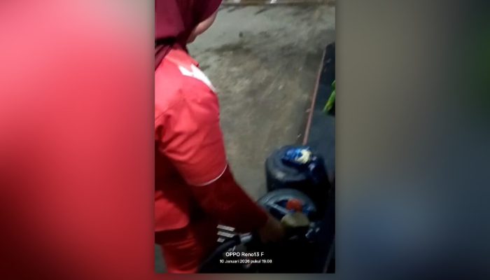 Viral di Media Sosial, SPBU 54.692.01 Ketapang Sampang Plang “Solar Habis” Namun Tetap Layani Pengisian Jerigen