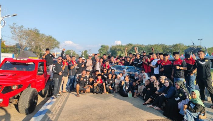 Kolaborasi Madas Sedarah dan Komunitas Taf–Feroza Sakera Madura Berbagi Takjil di Alun-Alun Trunojoyo Sampang