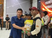 Kasatlantas Polrestabes Bandung Salurkan Bantuan Pangan Kepada Masyarakat dalam Semangat Berbagi dan Kepedulian Sosial