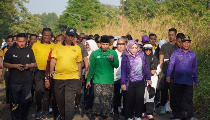 Sinergi Polres Musi Rawas, Stakeholder, dan Warga dalam Jalan Sehat Hari Bhayangkara ke-80