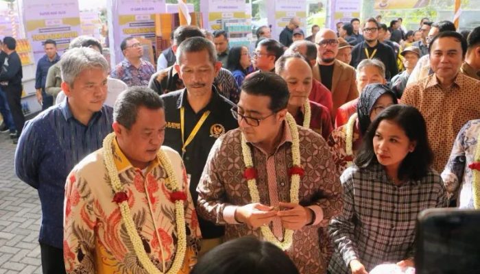 Wakil Bupati Taput Bersama Menteri Ekonomi Kreatif RI Hadiri Pergelaran Opera dan Konser Musik Tona Sisn Huta
