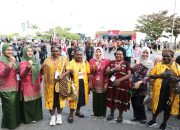 Ketua TP PKK Madina Hadiri Peringatan HKG Ke 54 di Makassar