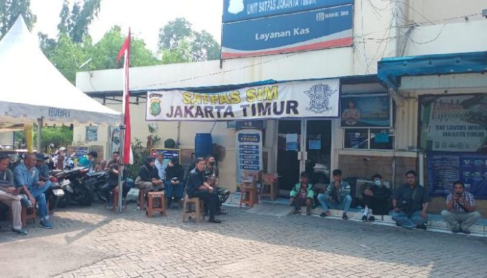 Diduga Oknum BKO Satlantas Jakarta Timur Memblokir Komunikasi WhatsApp Insan Pers, Dengan Kurang Sinergi Jadi Sorotan