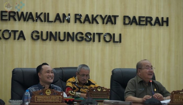Mewakili Walikota, Sekda Hadiri Rapat Paripurna DPRD Kota Gunungsitoli