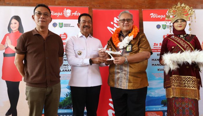 Bupati Madina Lepas Penerbangan Perdana Wings Air Tanda Resmi Beroperasi di JHN