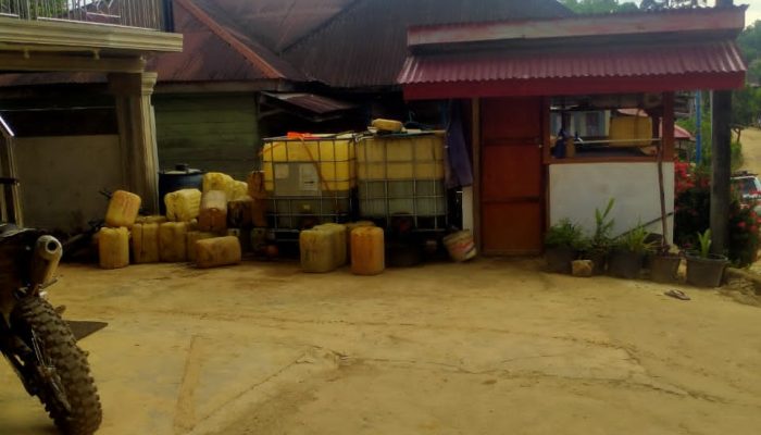 Tidak Tersentuh Hukum SR Diduga telah Melakukan Penimbunan sekaligus Distributor BBM Ilegal di Desa Sipirok Lingga Bayu