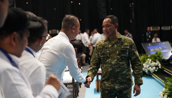 Panglima TNI Hadiri Peluncuran Motor Listrik Nasional oleh Presiden Rl
