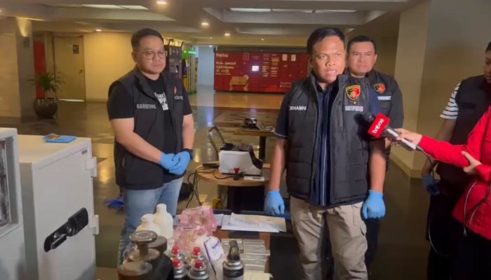 Polri Ungkap Dugaan Penyeludupan Emas Hasil Tambang Ilegal ke Luar Negeri Amankan 2 WNA