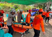 Hari ke Enam Pasca Gempa, Polri Terus Bergerak: Brimob dan Bantuan Logistik Konsisten Dikirim ke NTT