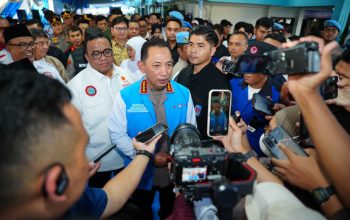 Kapolri Dorong Buruh Pengusaha Terus Dialog Kesejahteraan Pekerjaan dan Dunia Usaha Kepentingan Bersama