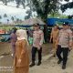 Ciptakan Arus Lalin Lancar dan Kamtibmas Kondusif Kapolsek Natal Pimpin Patroli dan Tertib Pedagang Pasar Tumpah Natal