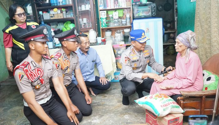 Wujudkan Polri Sebagai Sosok yang Melayani SPN Polda Metro Jaya Libatkan Siswa Diktuk dalam Peduli Warga Sekitar