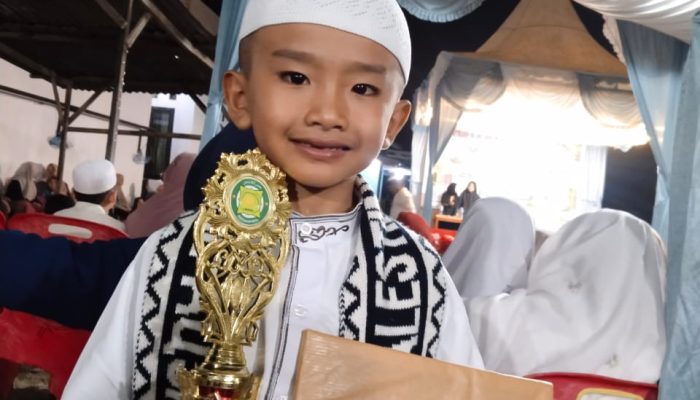 Ketua Yayasan Al-Banna: Umur 6 Tahun’ Seperti Singa Podium,Teuku Rasyid Juara 1 Lomba Pidato