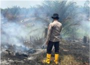 Titik Panas Muncul di Semeteh, Personel Polsek Muara Lakitan Polres Musi Rawas Sigap Cek Lokasi Karhutla