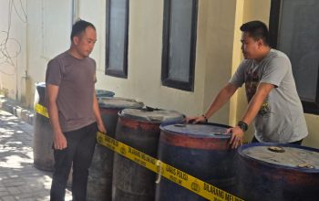 Diduga Timbun BBM, Polres Selayar Amankan 13 Drum Solar di Bontoharu