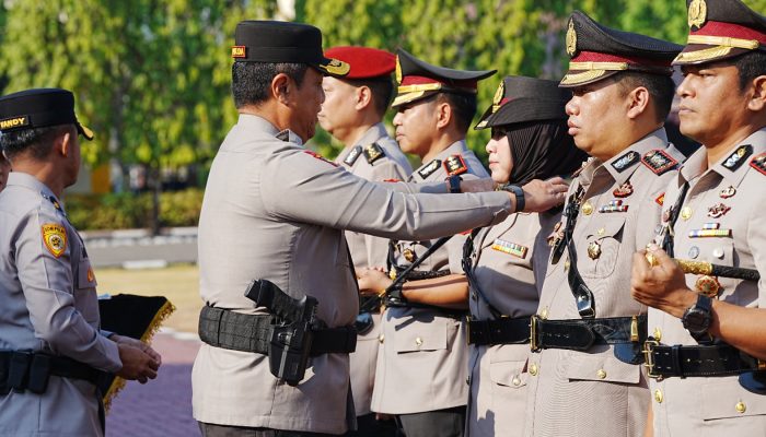 Polda Sulsel Gelar Sertijab Lima Kapolres Jajaran Kapolda Tekankan Profesionalisme dan Penguatan Kamtibmas