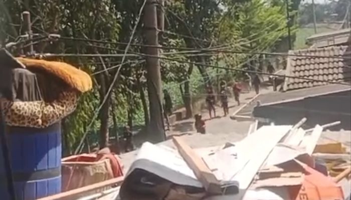 Warga Diatas Tanah PT Ariatama: Antara Penguasaan Fisik dan Kedudukan Hukum