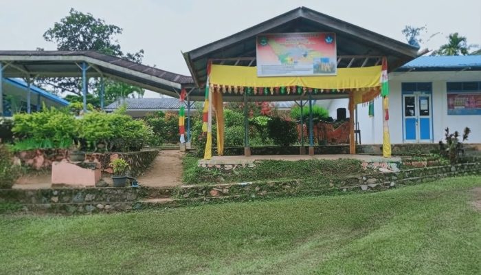 BREAKING NEWS: Kepala SMPN 1 Pakantan Dipertanyakan Sikap Nasionalismenya, Fasilitas HUT RI ke 81 Dipersulit, Ketua Panitia sampai Menagis