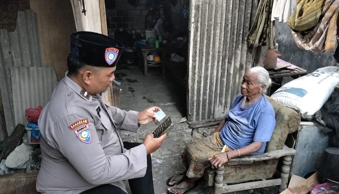Belum Sehari Dapat Arahan,Mas Bhabin Langsung Turun Kampung Aipda Nanang Sumantri Sapa Warga Sidomukti Sobo Kampung dan Bergerak Sebagai Agen Perlinsos
