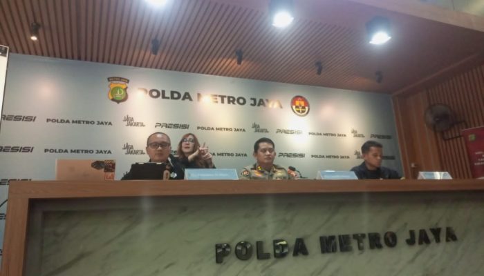 Polda Metro Jaya Ungkap Sindikat Penyebaran SMS Phising Berbasis Fake BTS di Rute MRT Jakarta 5 Tersangka Diamankan
