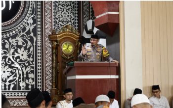 Gelar Jum’at Keliling di Sukahaji, Kapolres Majalengka Ajak Warga Jaga Kondusivitas Hingga Mitigasi Bencana Musim Hujan